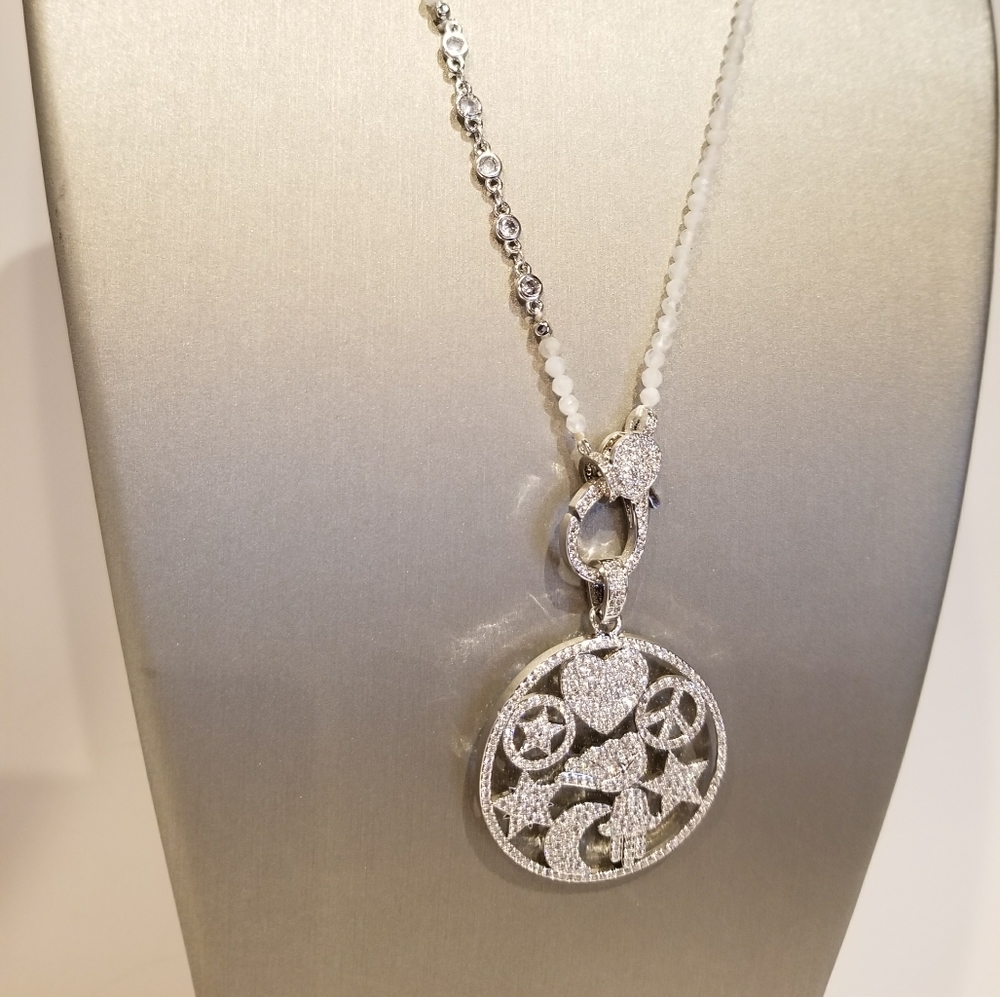 Super Bling Lucky Charm Pendant Necklace Chain NEW - Picture 6 of 8